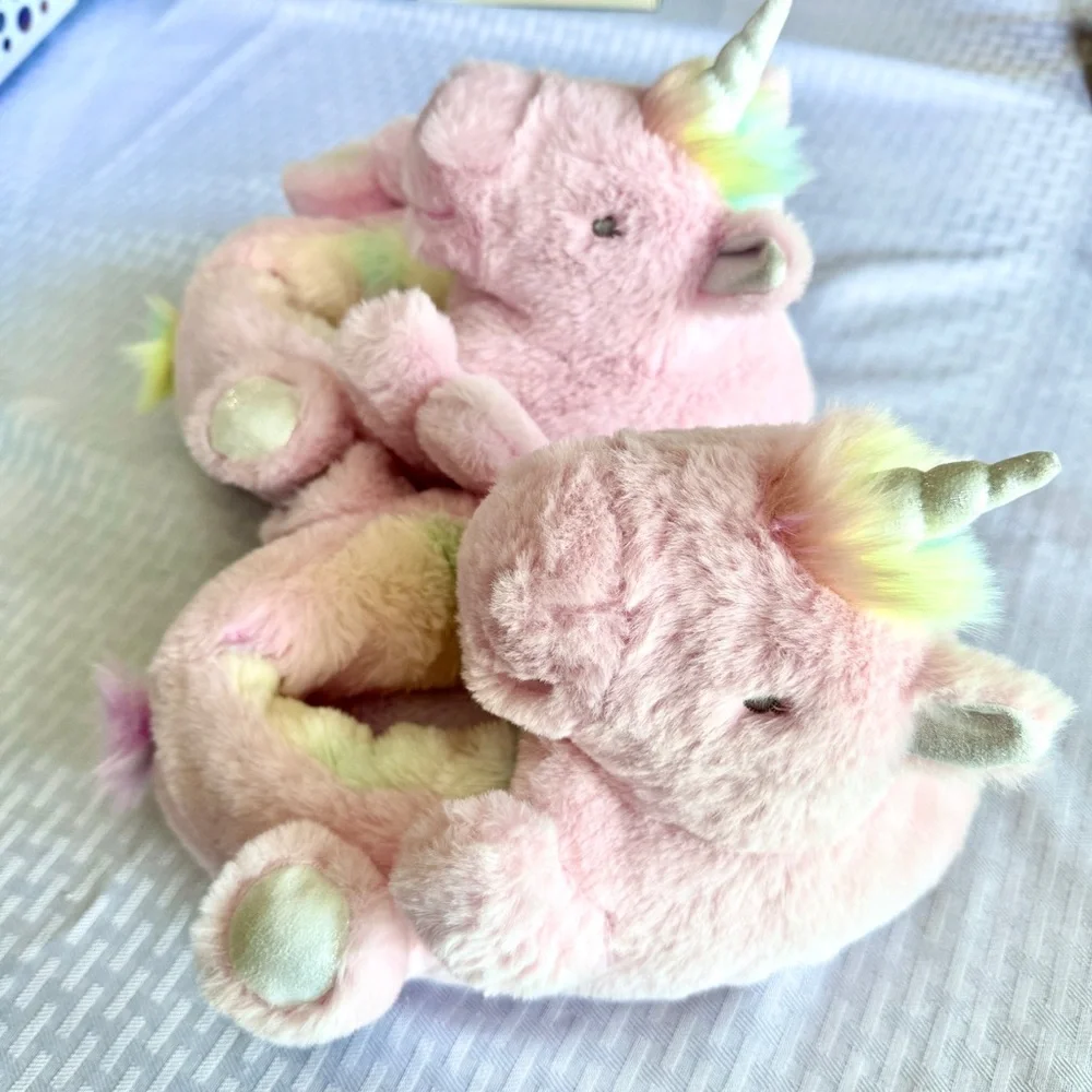 Pink Unicorn Plush Slippers Kids Size L 4/5 Rainbow Pastel Cozy Faux Fur Shoes